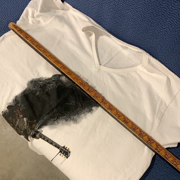 Slash Vneck Tee - Picture 4 of 5